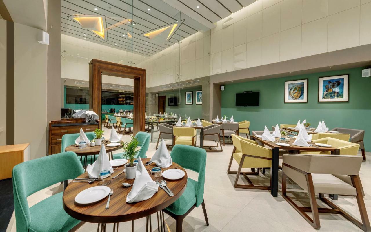 Отель The Fern Residency Karad Экстерьер фото