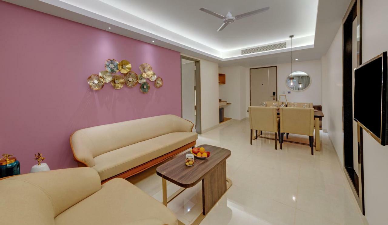 Отель The Fern Residency Karad Экстерьер фото