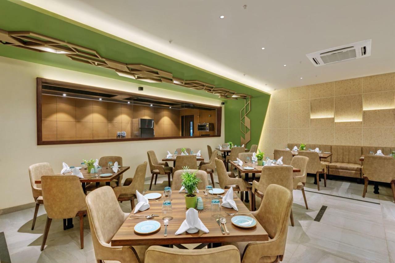 Отель The Fern Residency Karad Экстерьер фото